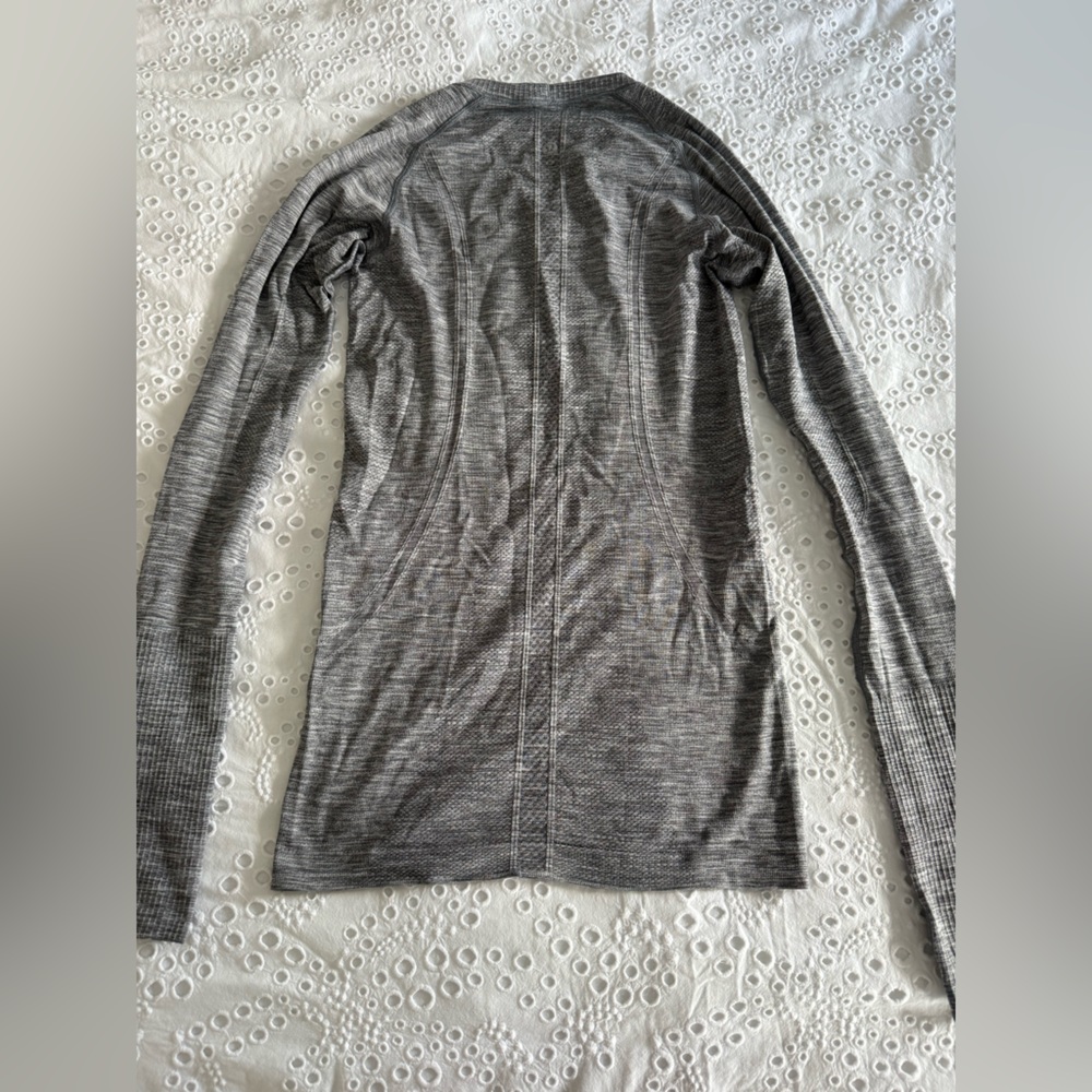 lululemon athletica swiftly long sleeve shirt - Picture 5 of 5